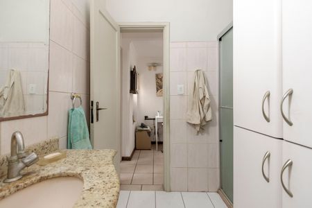 Casa à venda com 199m², 3 quartos e 2 vagasBanheiro Social