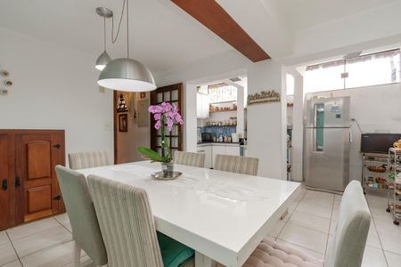 Casa à venda com 199m², 3 quartos e 2 vagasCozinha