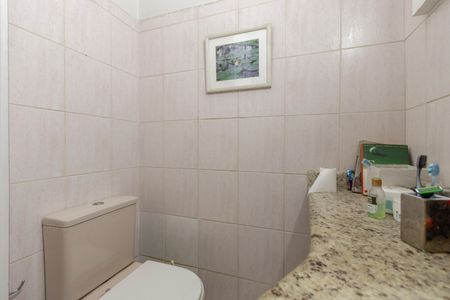 Casa à venda com 199m², 3 quartos e 2 vagasBanheiro Social