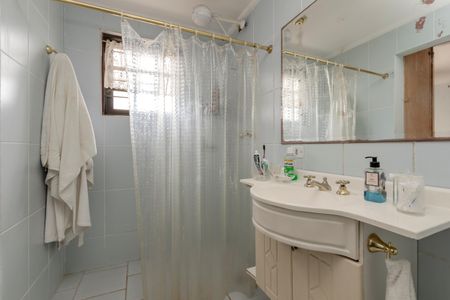 Casa à venda com 199m², 3 quartos e 2 vagasBanheiro da Suíte