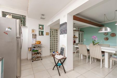 Casa à venda com 199m², 3 quartos e 2 vagasCozinha