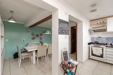 Casa à venda com 199m², 3 quartos e 2 vagasCozinha