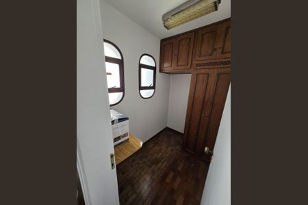 Apartamento à venda com 250m², 4 quartos e 3 vagas Apartamento à venda com 250m², 4 quartos e 3 vagasFoto 16