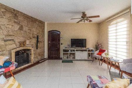 Casa à venda com 200m², 3 quartos e 4 vagas