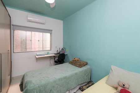 Casa à venda com 63m², 2 quartos e sem vaga Casa à venda com 63m², 2 quartos e sem vagaQuarto 2