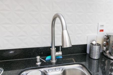 Casa à venda com 63m², 2 quartos e sem vaga Casa à venda com 63m², 2 quartos e sem vagaCozinha - Torneira