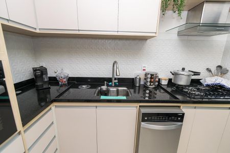 Casa à venda com 63m², 2 quartos e sem vaga Casa à venda com 63m², 2 quartos e sem vagaCozinha