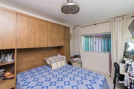 Casa à venda com 63m², 2 quartos e sem vaga Casa à venda com 63m², 2 quartos e sem vagaQuarto 1