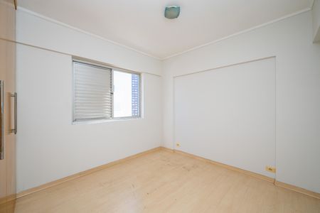 Quarto de apartamento à venda com 1 quarto, 51m² em Vila Guarani (zona Sul), São Paulo