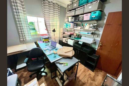 Casa à venda com 180m², 4 quartos e 4 vagasQuarto 3