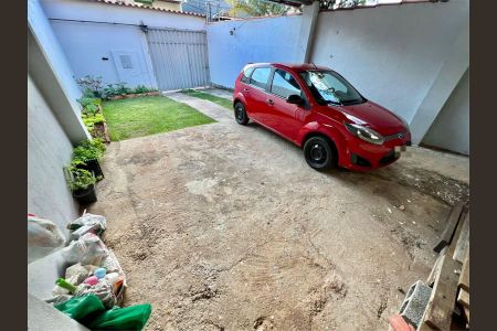 Casa à venda com 180m², 4 quartos e 4 vagasGaragem