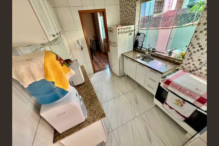 Casa à venda com 180m², 4 quartos e 4 vagasCozinha