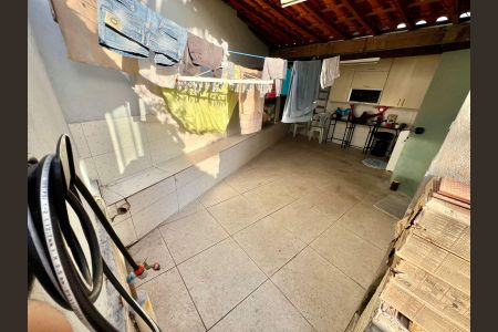 Casa à venda com 180m², 4 quartos e 4 vagasÁrea de Serviço