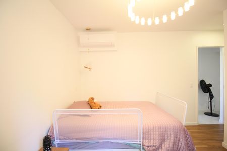 Apartamento à venda com 80m², 3 quartos e 2 vagasSuíte 2