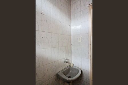 Casa à venda com 380m², 3 quartos e 8 vagas Casa à venda com 380m², 3 quartos e 8 vagasBanheiro de Serviço