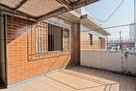 Casa à venda com 380m², 3 quartos e 8 vagas Casa à venda com 380m², 3 quartos e 8 vagasÁrea de Serviço