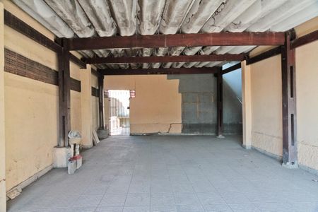 Casa à venda com 380m², 3 quartos e 8 vagas Casa à venda com 380m², 3 quartos e 8 vagasGaragem