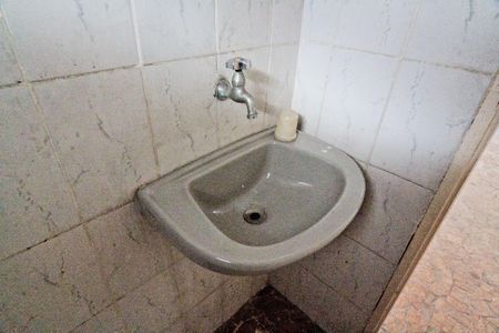 Casa à venda com 380m², 3 quartos e 8 vagas Casa à venda com 380m², 3 quartos e 8 vagasBanheiro de Serviço