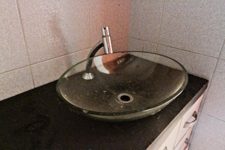 Casa à venda com 380m², 3 quartos e 8 vagas Casa à venda com 380m², 3 quartos e 8 vagasBanheiro Social