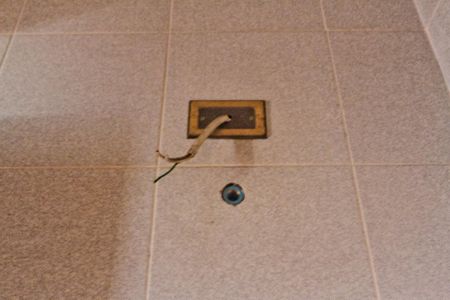 Casa à venda com 380m², 3 quartos e 8 vagas Casa à venda com 380m², 3 quartos e 8 vagasBanheiro Social