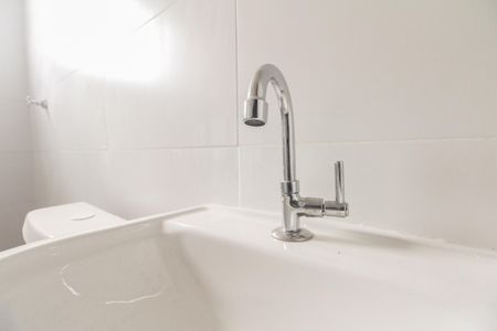 Apartamento à venda com 45m², 2 quartos e sem vaga Apartamento à venda com 45m², 2 quartos e sem vagaBanheiro