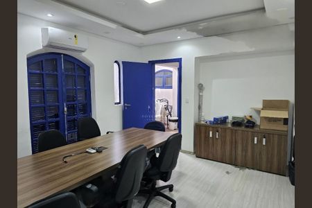Casa à venda com 140m², 3 quartos e 2 vagas