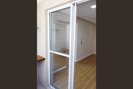 Sacada de apartamento à venda com 2 quartos, 48m² em Vila Nova Conceicao, Osasco