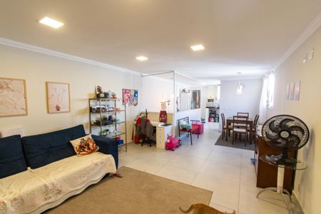 Sala 1 de casa para alugar com 6 quartos, 300m² em Ipiranga, São Paulo