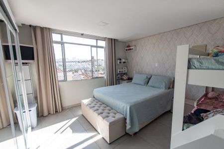 Casa para alugar com 300m², 6 quartos e sem vagaQuarto 5