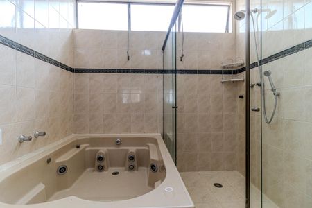 Apartamento à venda com 174m², 3 quartos e 1 vagaBanheiro da Suíte