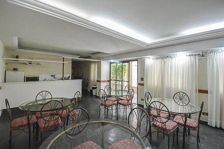 Apartamento à venda com 90m², 3 quartos e 2 vagasÁrea comum - Salão de festas