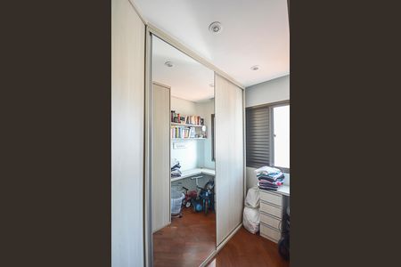 Apartamento à venda com 90m², 3 quartos e 2 vagasQuarto 3