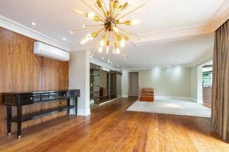 Apartamento à venda com 3 quartos, 200m² em Vila Progredior, São Paulo