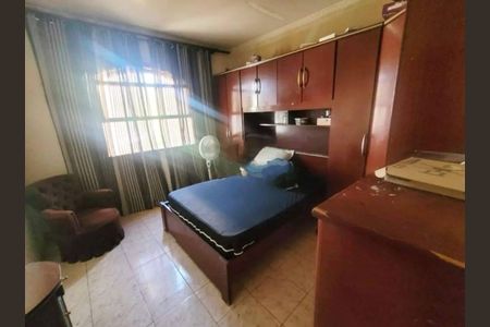 Quarto de casa à venda com 4 quartos, 236m² em Vila Floresta, Santo André