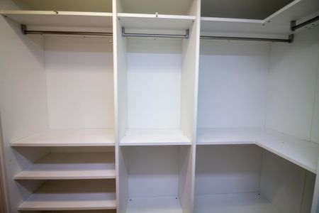 Apartamento à venda com 337m², 3 quartos e 4 vagasCloset da Suíte 3 - Senhor