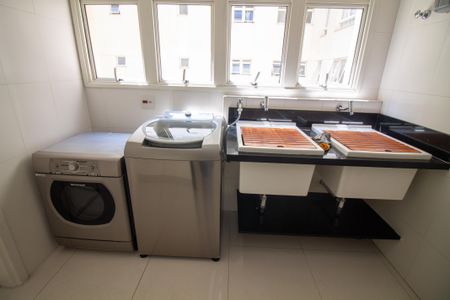 Apartamento à venda com 337m², 3 quartos e 4 vagasÁrea de Serviço