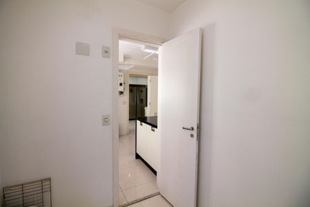 Apartamento à venda com 337m², 3 quartos e 4 vagasQuarto de Serviço