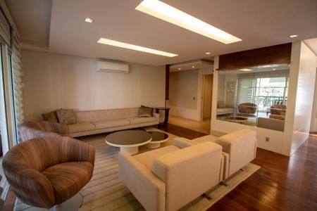 Apartamento à venda com 337m², 3 quartos e 4 vagasSala