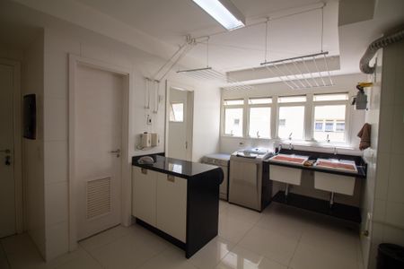 Apartamento à venda com 337m², 3 quartos e 4 vagasÁrea de Serviço