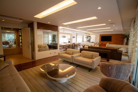 Apartamento à venda com 337m², 3 quartos e 4 vagasSala