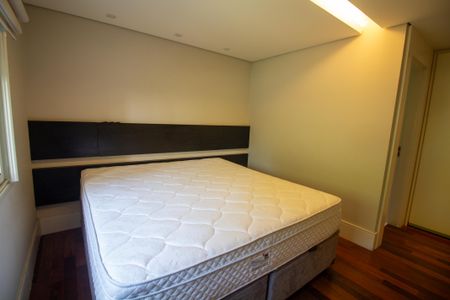 Apartamento à venda com 337m², 3 quartos e 4 vagasSuíte 1