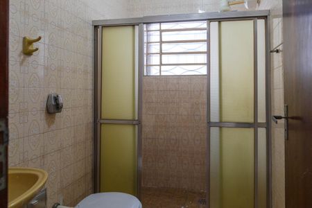 Casa para alugar com 110m², 2 quartos e 2 vagas Casa para alugar com 110m², 2 quartos e 2 vagasBanheiro