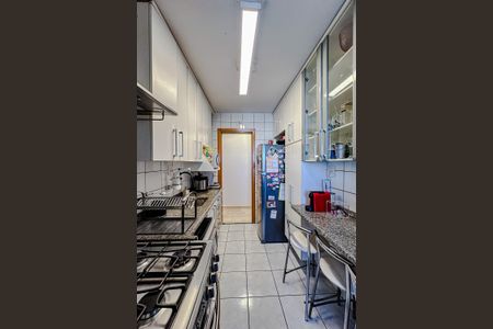 Apartamento à venda com 82m², 4 quartos e 2 vagasCozinha