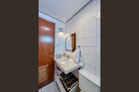 Apartamento à venda com 82m², 4 quartos e 2 vagasBanheiro