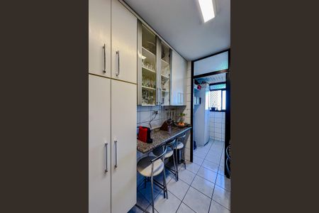 Apartamento à venda com 82m², 4 quartos e 2 vagasCozinha