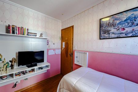 Apartamento à venda com 82m², 4 quartos e 2 vagasQuarto 2