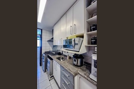 Apartamento à venda com 82m², 4 quartos e 2 vagasCozinha