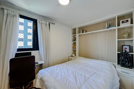 Apartamento à venda com 82m², 4 quartos e 2 vagasSuíte