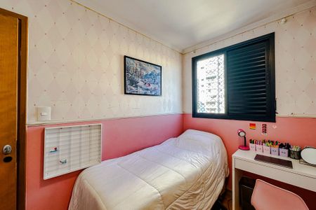 Apartamento à venda com 82m², 4 quartos e 2 vagasQuarto 2