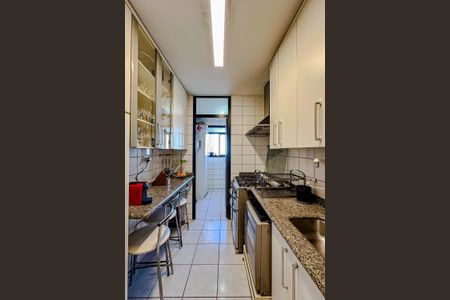 Apartamento à venda com 82m², 4 quartos e 2 vagasCozinha